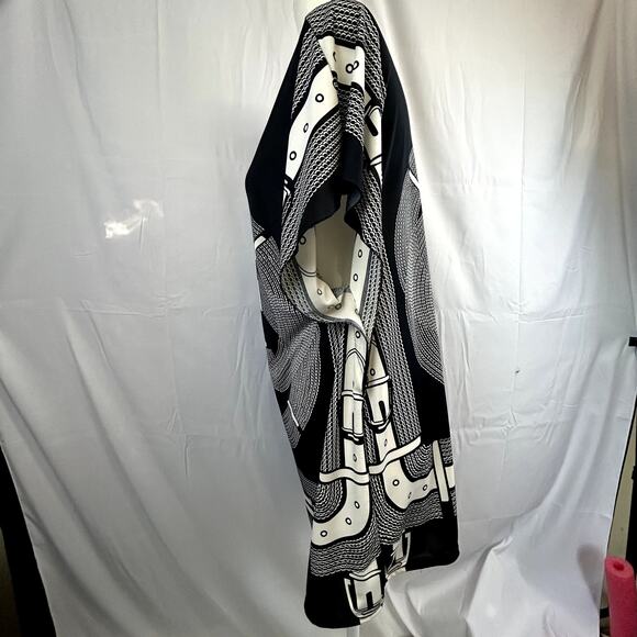 Women's Black & white dashiki African print top blouse flowy soft - Picture 4 of 5